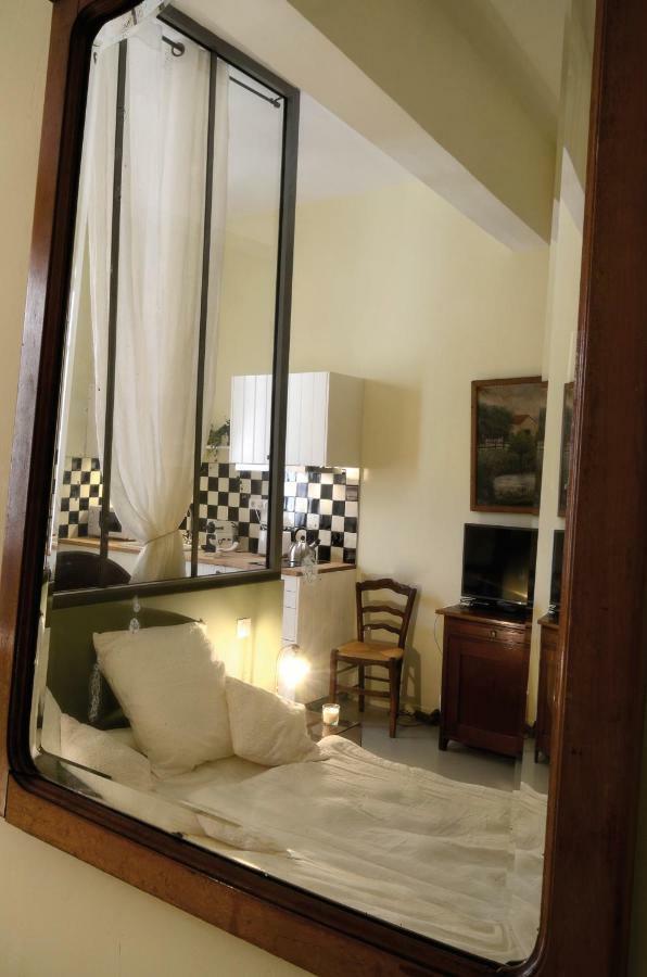 Ferienwohnung La Tour Bouigas LʼIsle-sur-la-Sorgue Exterior foto
